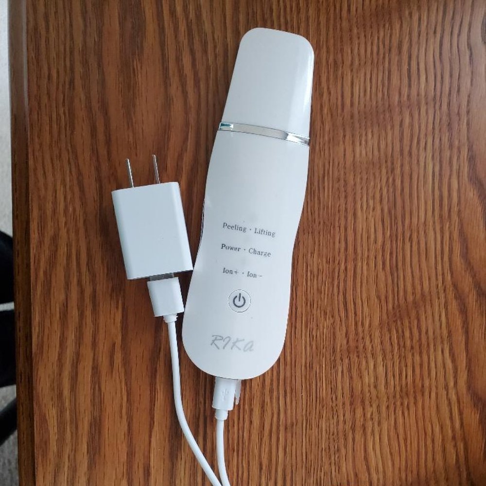 Rika ultrasonic skin spatula